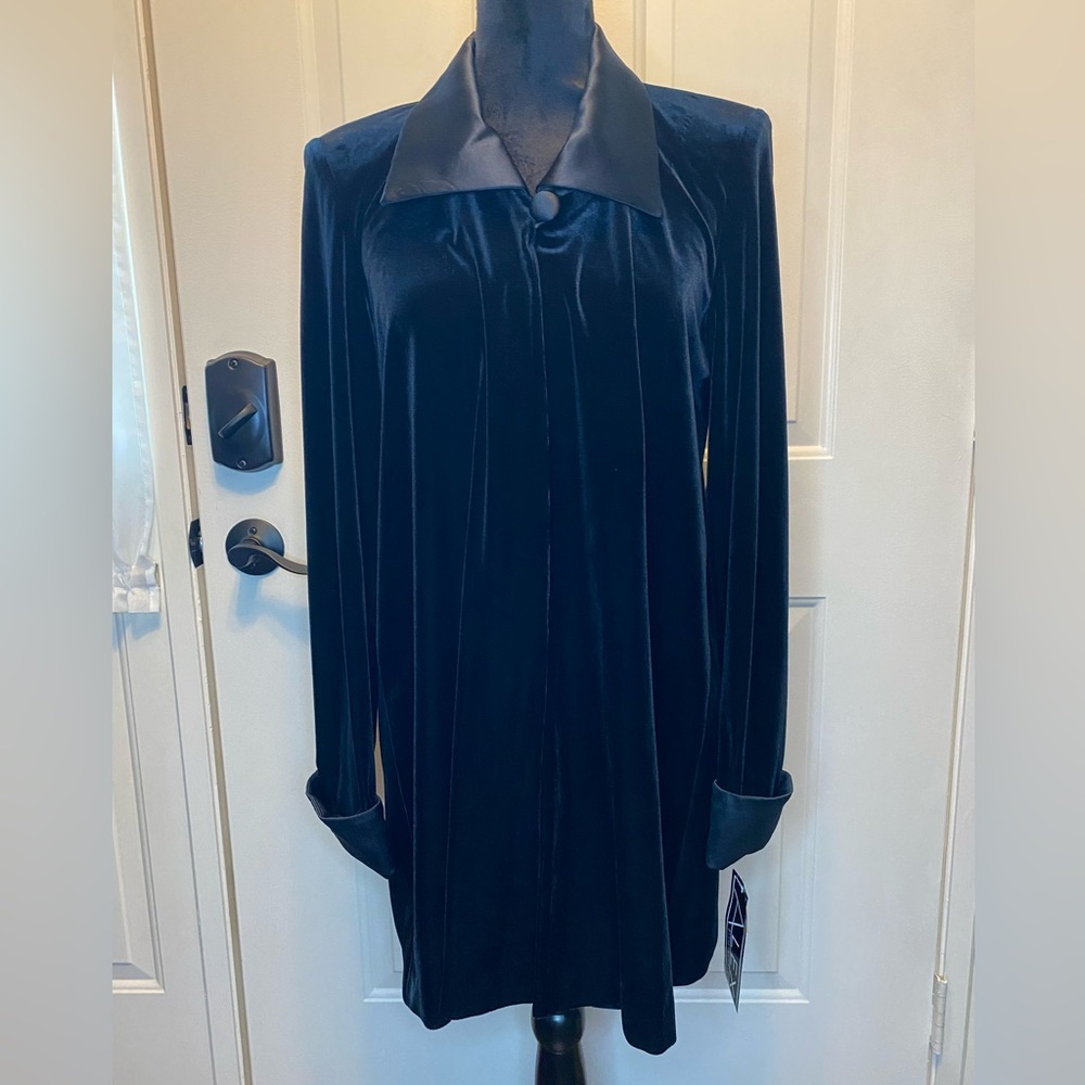 Alex Evenings Velvet Elegant Black  Jacket Satin Collar/Cuffs Small NWT Vintage